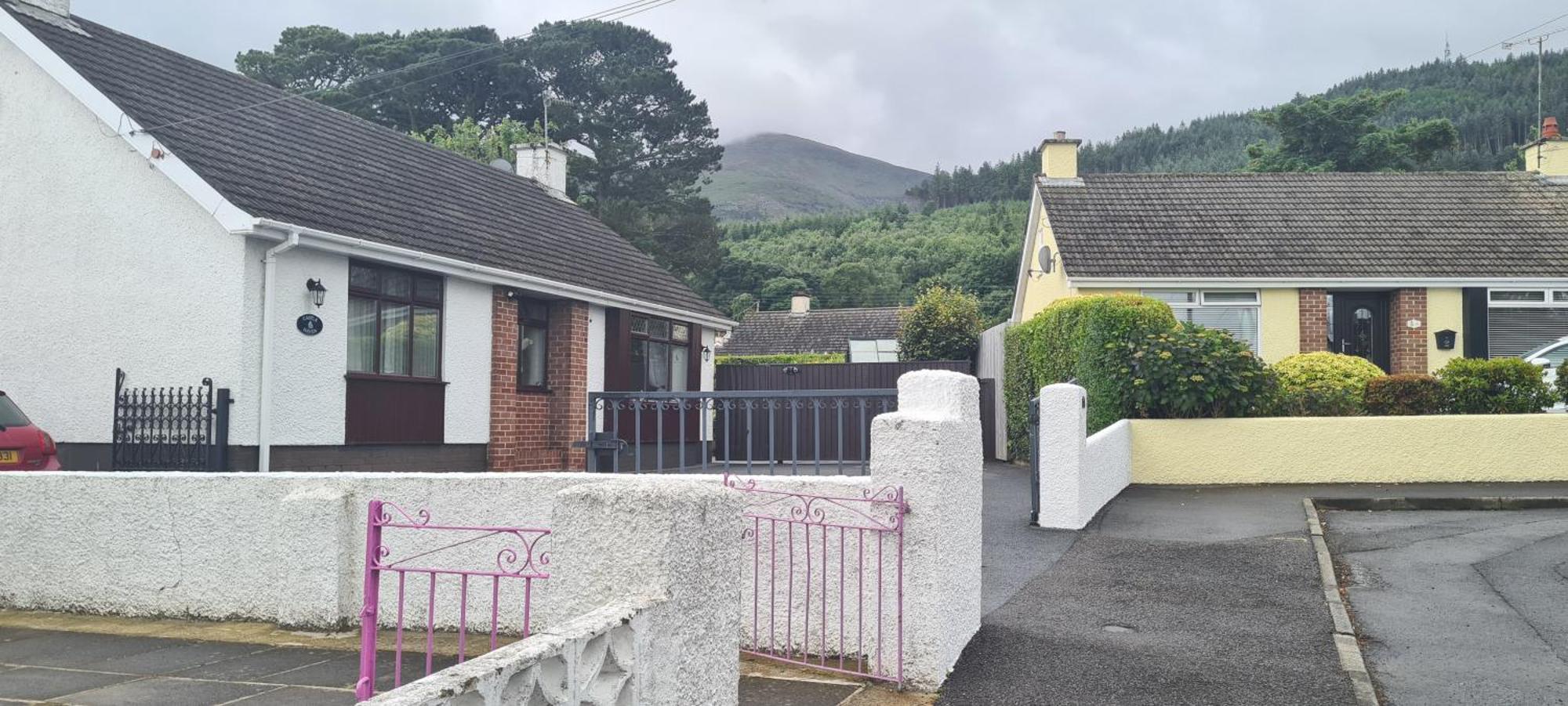 Mourne Hikers' Cottage Newcastle (Down) Exterior foto